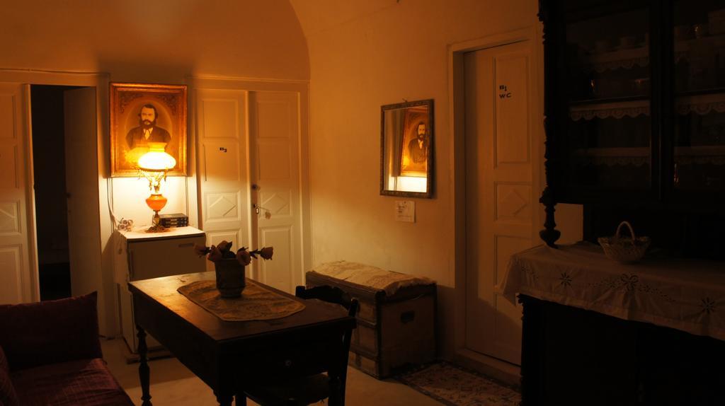Marcos Rooms Oia  Extérieur photo